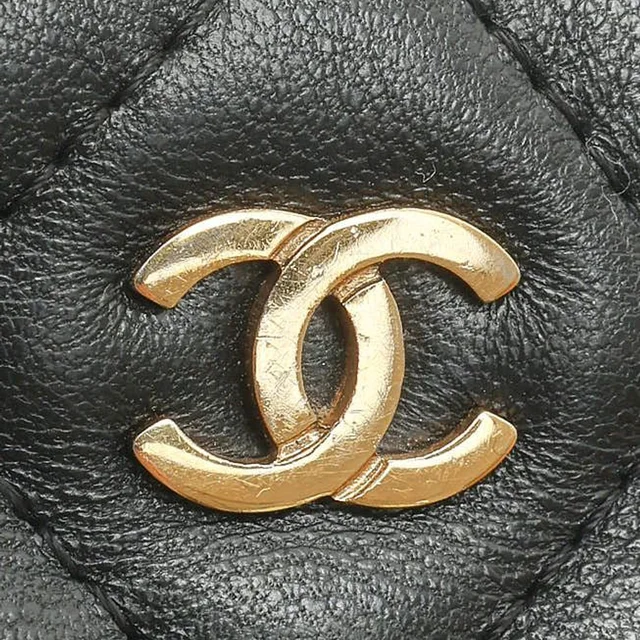Chanel O-Case Clutch Bag in Leather from A Retro Tale, photo 6 of 9