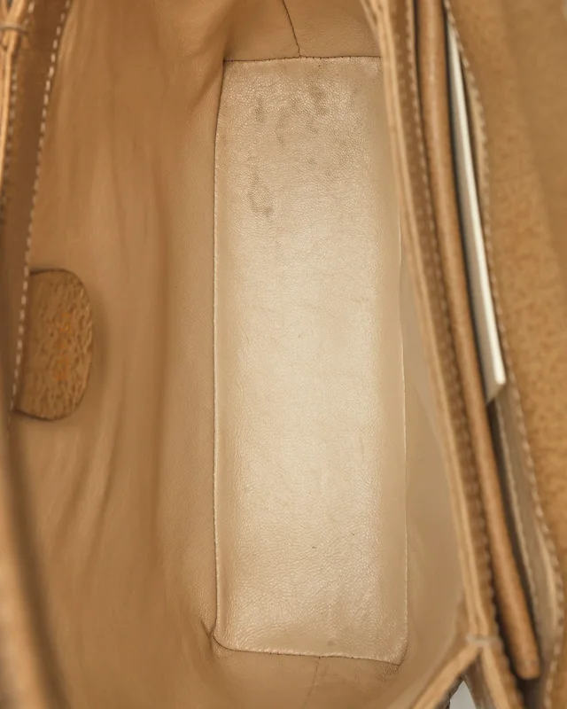 Gucci Vintage Bamboo Handbag in Caviar leather from A Retro Tale, photo 8 of 9