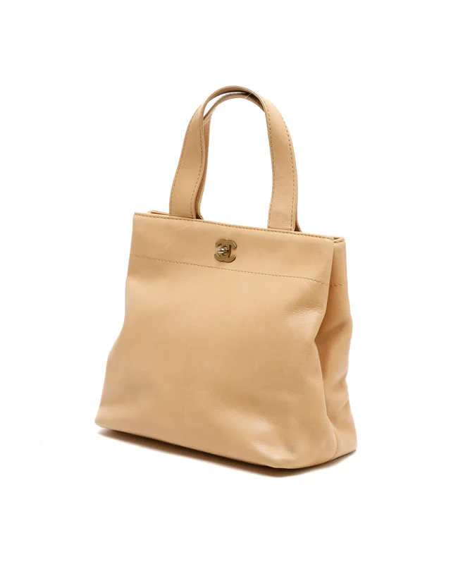 Chanel CC Tote Bag in Leather from A Retro Tale, photo 2 of 2