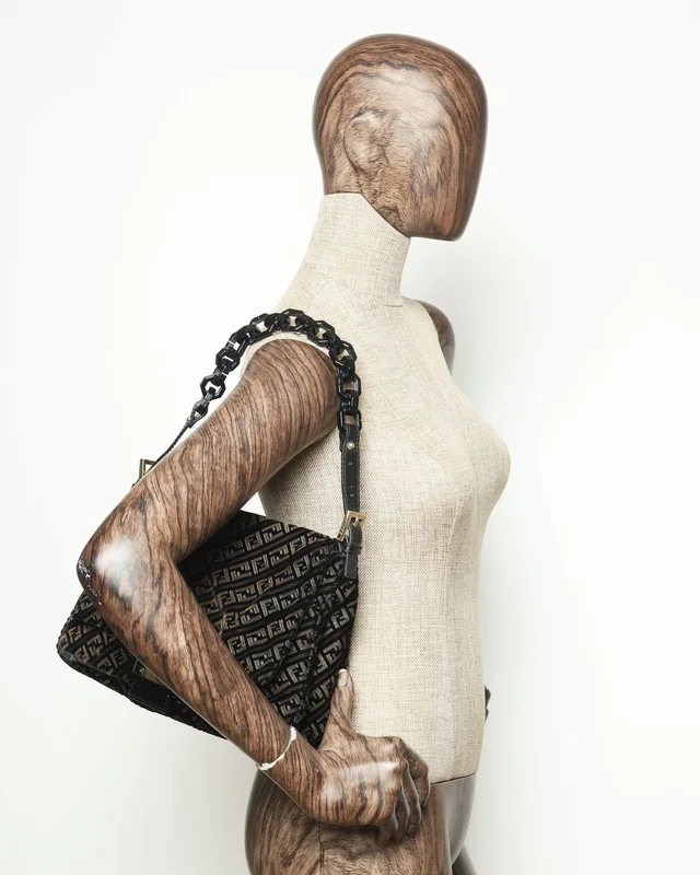 Fendi Velour Mama Bag in Patent leather from A Retro Tale, photo 9 of 9