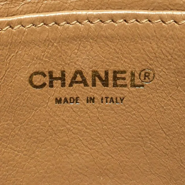 Chanel CC Denim Chocolate Bar Flap Bag in Brown Denim from A Retro Tale, photo 6 of 8