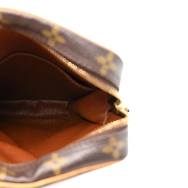 Louis Vuitton Monogram Danube 21 in Caviar leather from FASHIONPHILE, photo 5 of 13