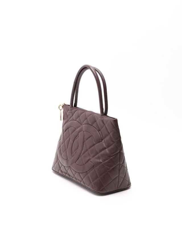Chanel CC Medallion Bag in Caviar leather from A Retro Tale, photo 2 of 9