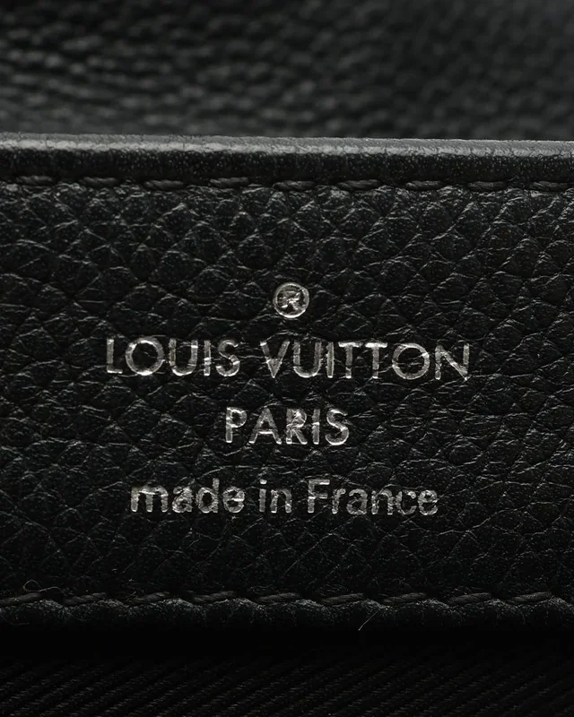 Louis Vuitton Taurillon Lockme II BB Bag in Leather from A Retro Tale, photo 7 of 13
