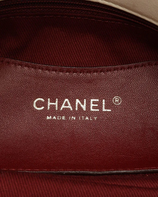 Chanel Mademoiselle Chain Bowling Bag in Leather from A Retro Tale, photo 10 of 12