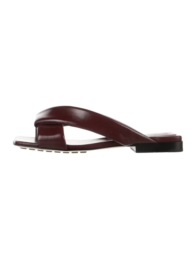 Bottega Veneta Leather Slides in Leather from The RealReal