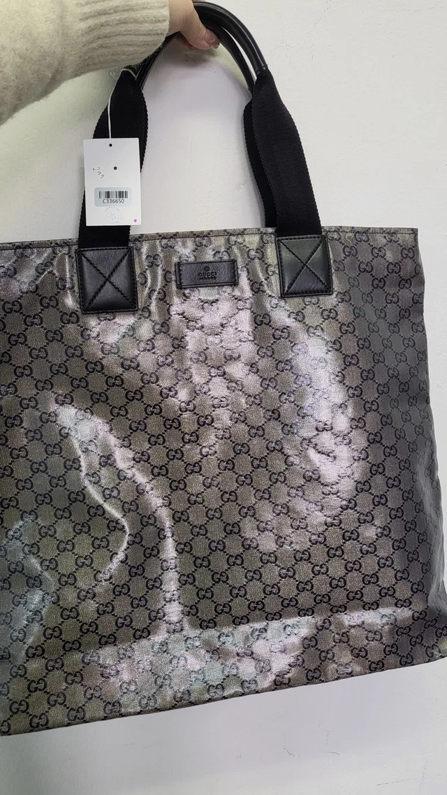 Gucci Large Tote Black/Gold in Black from Luxury Promise