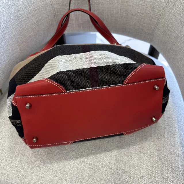 Burberry Canvas Mega Check Medium Maidstone Cadmium Shoulder Bag in Calfskin leather, Canvas from Reowned, photo 6 of 9