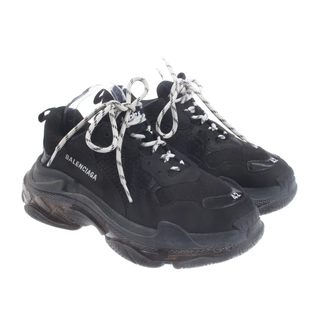 Balenciaga Triple S Sneaker EUR 42 Schwarz in Schwarz from Buddy And Selly