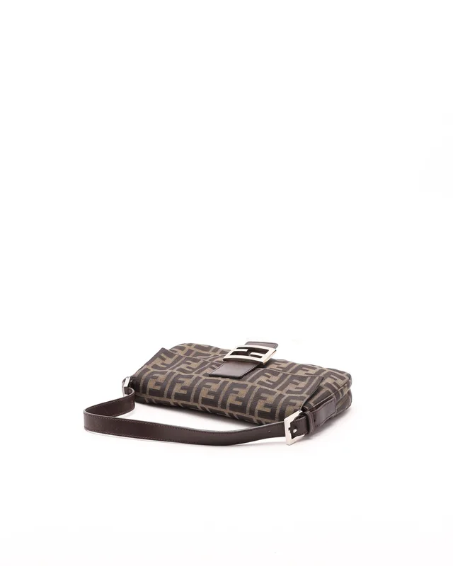Fendi Zucca Baguette Bag in Canvas from A Retro Tale, photo 4 of 7