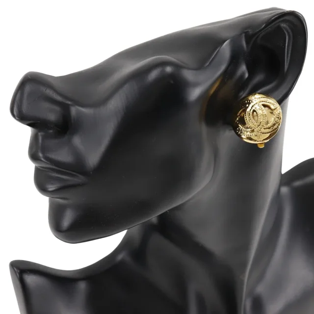 Chanel Plated Earrings in Gold Gold-plated metal from LuxUness, photo 2 of 9