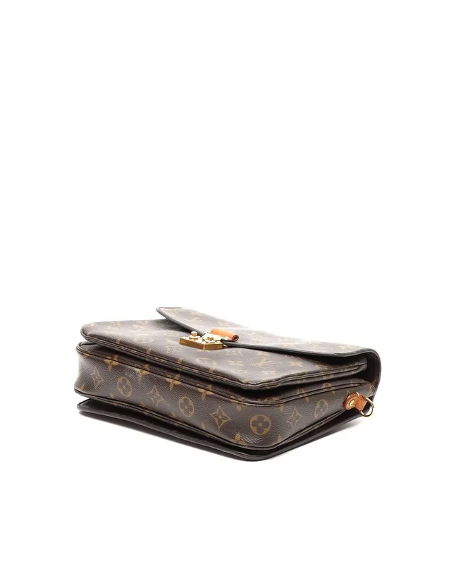Louis Vuitton Monogram Pochette Métis Bag in Coated canvas from A Retro Tale, photo 4 of 11