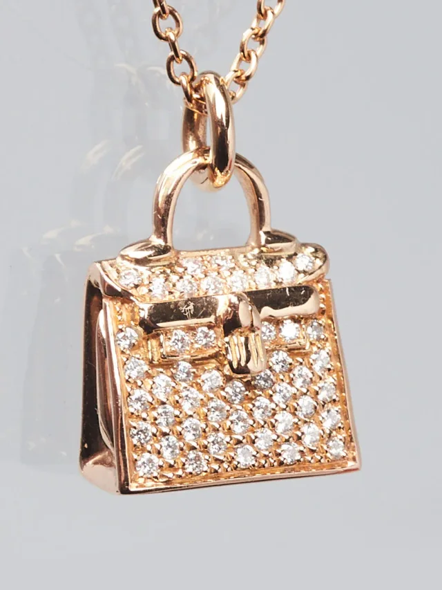 Hermès 18k Rose Gold and Diamond Kelly Pendant in Pink from Yoogis, photo 6 of 8
