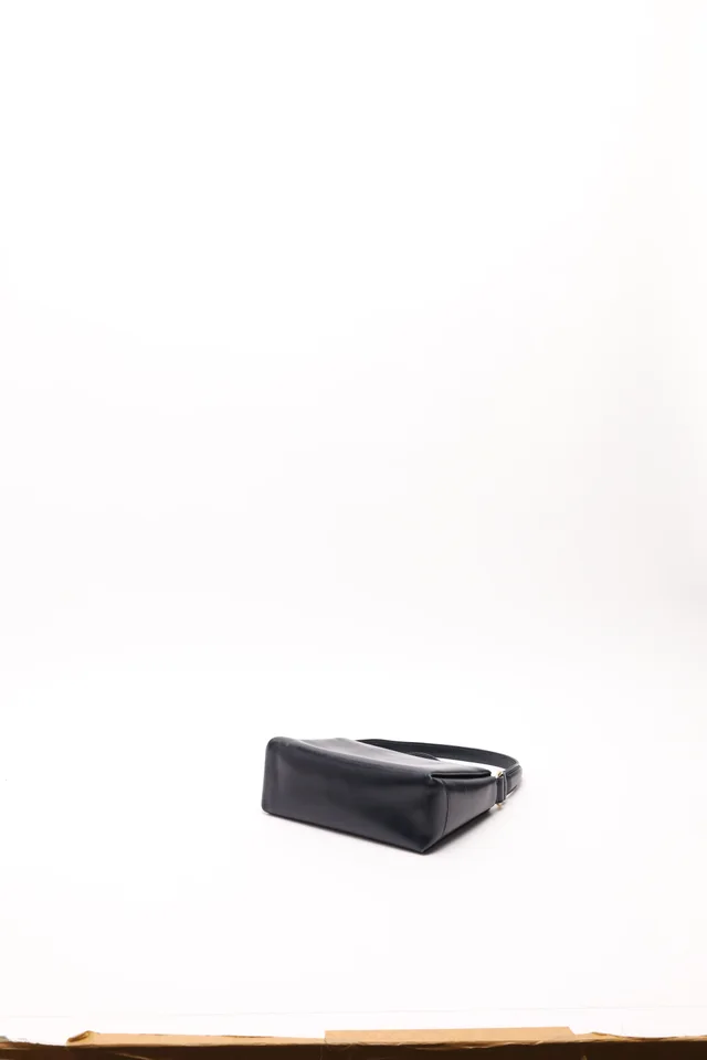 Gucci Leather Bag in Leather from A Retro Tale, photo 6 of 12