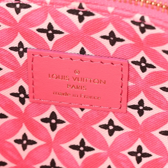 Louis Vuitton Monogram Giant By The Pool 2.0 Onthego PM Pink in Pink Canvas from FASHIONPHILE, photo 6 of 10