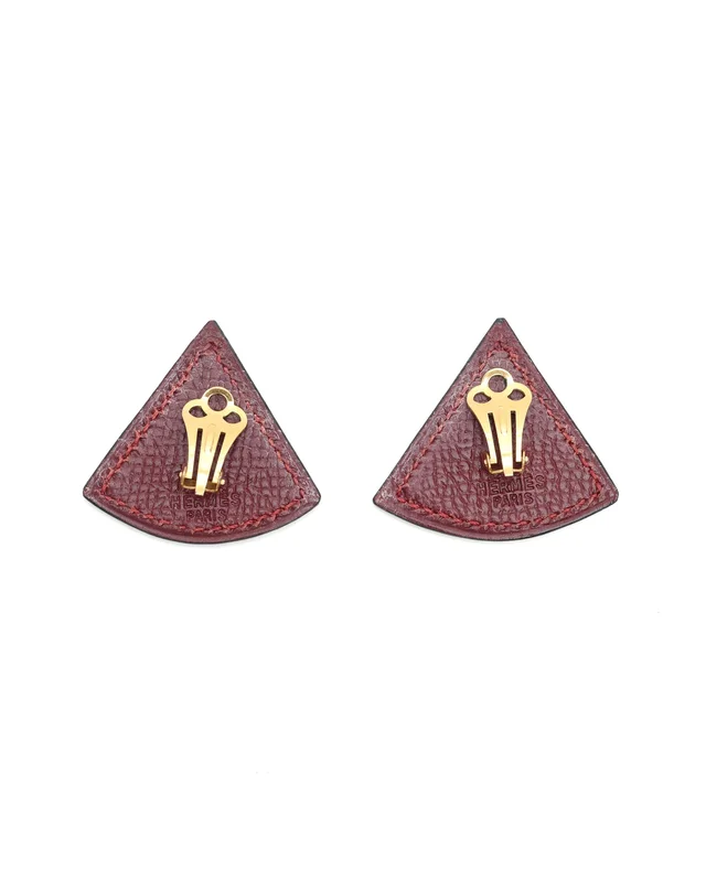 Hermès Triangle Clip-on Earrings in Leather from A Retro Tale, photo 2 of 3