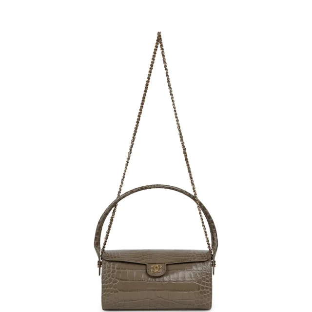 Chanel Barrel Clutch Bag in Green Calfskin from Madison Avenue Couture, photo 6 of 9