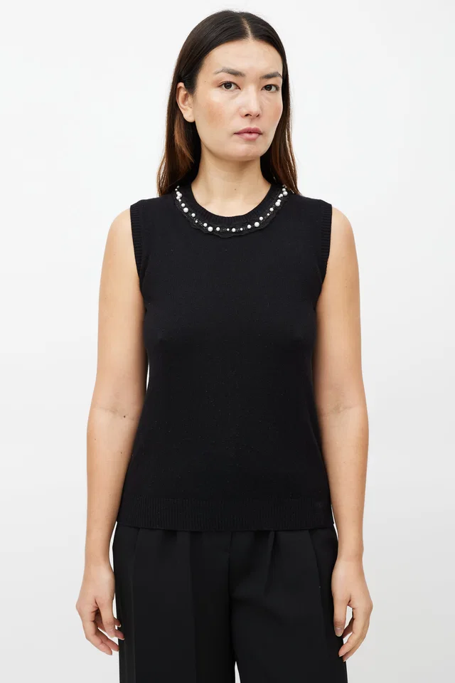 Chanel Cashmere Pearl Knit Vest in Cashmere from VSP Consignment