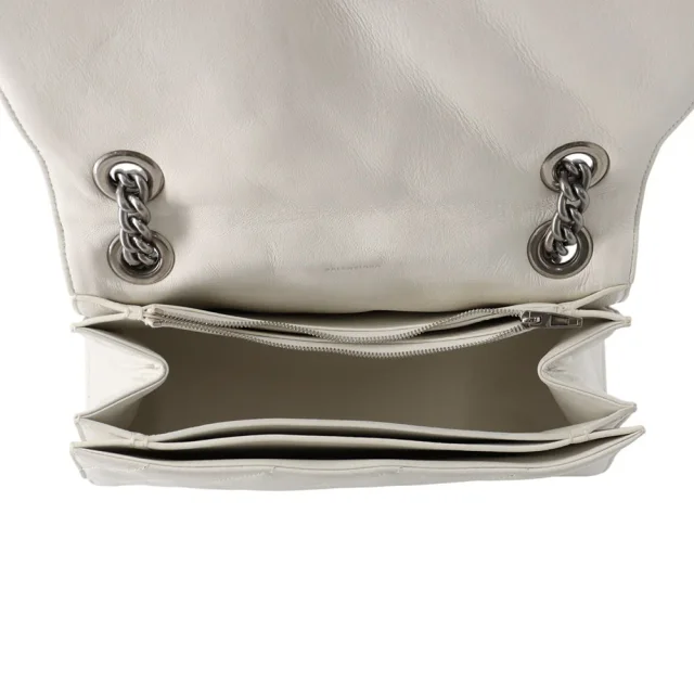 Balenciaga ChainShoulder Crash White716393210J09001 Leather Size Medium in Leather from GALLERY RARE, photo 6 of 17