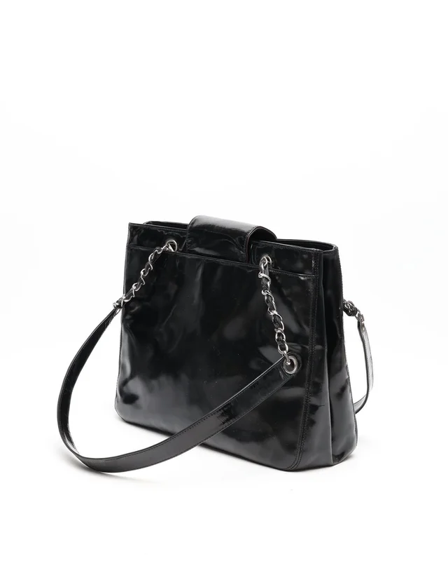 Chanel CC Patent Chain Shoulder Bag in Patent leather from A Retro Tale, photo 3 of 16
