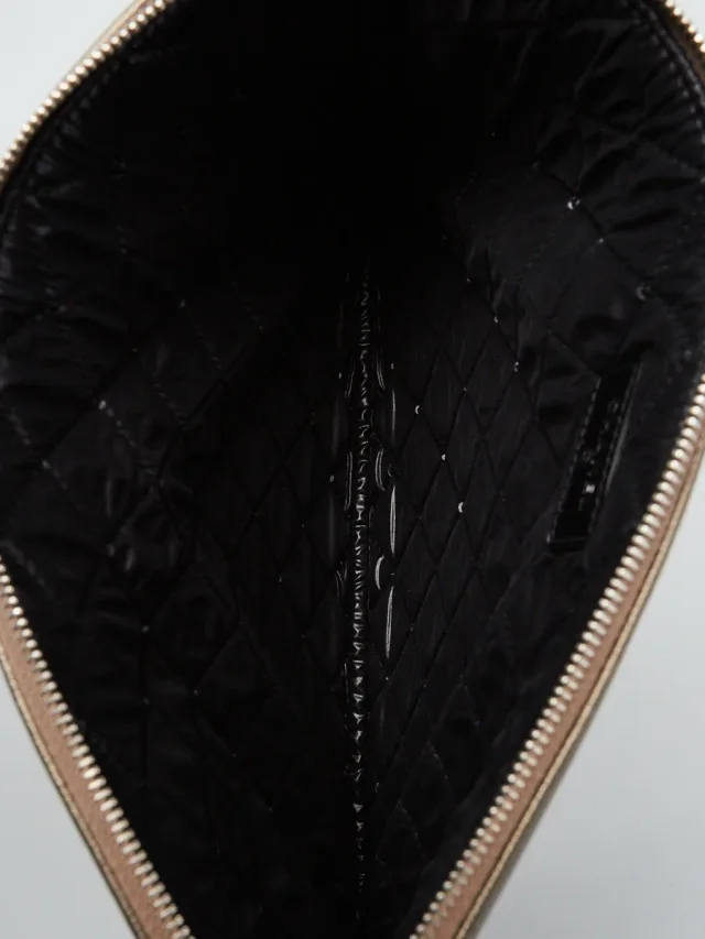 Chanel Bi-Color Bronze/Black Leather Medium O Zip Case in Black Leather from Yoogis, photo 7 of 8