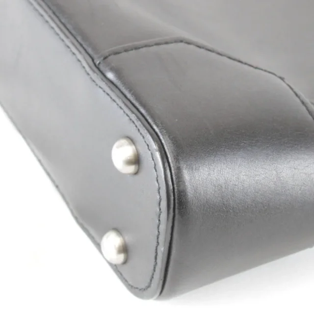 Burberry Mini Shoulder Bag in Black Leather from LuxUness, photo 5 of 9