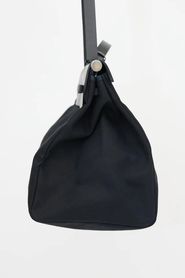 Hermès 1999 Toile & Leather Herbag Cabine 50 Bag in Leather from VSP Consignment, photo 2 of 2