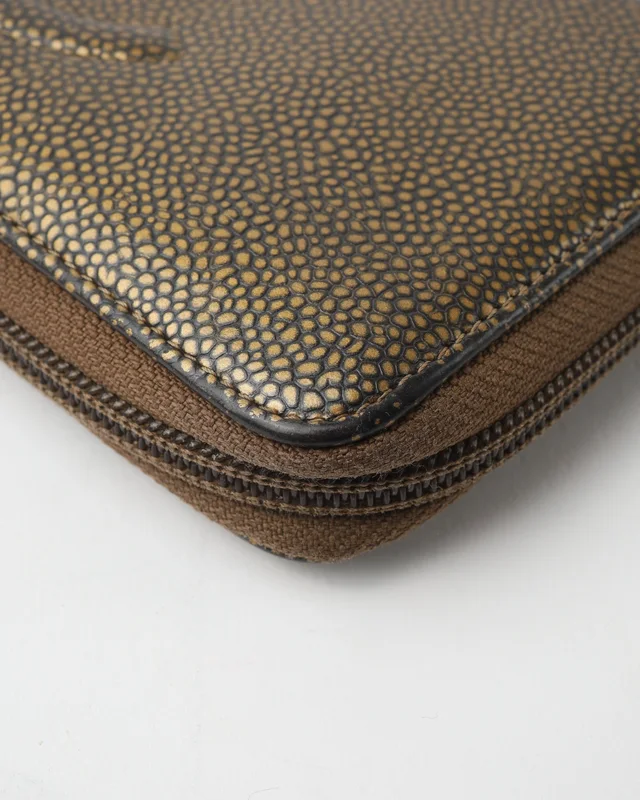 Chanel CC Metallic Caviar Long Zip Around Wallet in Caviar leather from A Retro Tale, photo 6 of 11