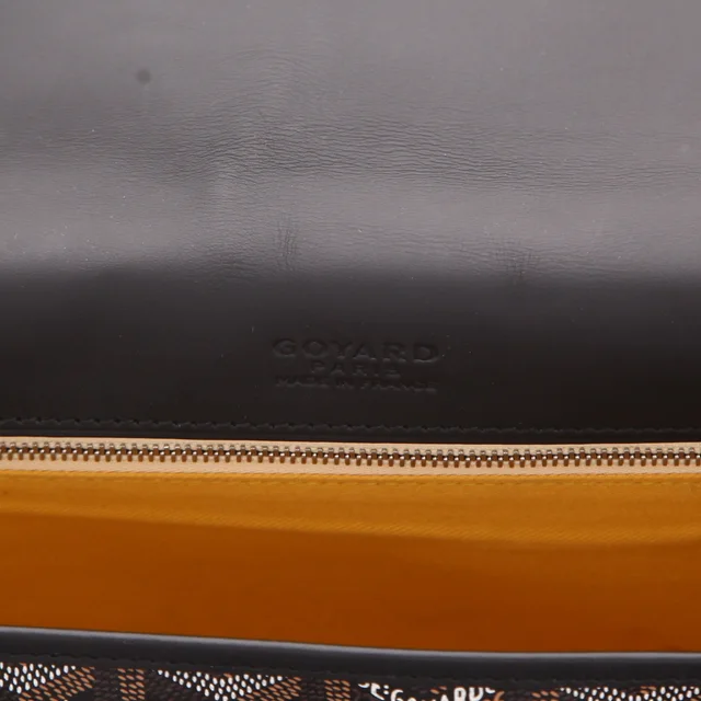 Goyard Belvedère shoulder bag in Black Canvas from Collector Square, photo 3 of 4