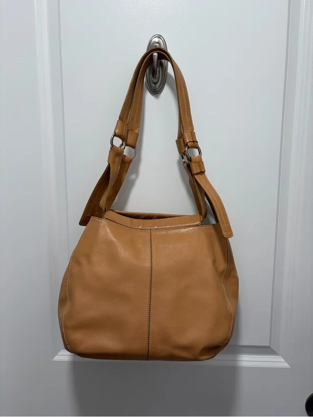 Tod's Caramel Beige Leather Shoulder Bag in brown|neutral Leather from Poshmark
