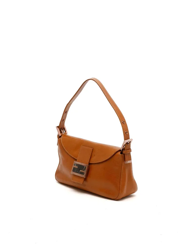 Fendi Leather Baguette Bag in Leather from A Retro Tale, photo 2 of 2