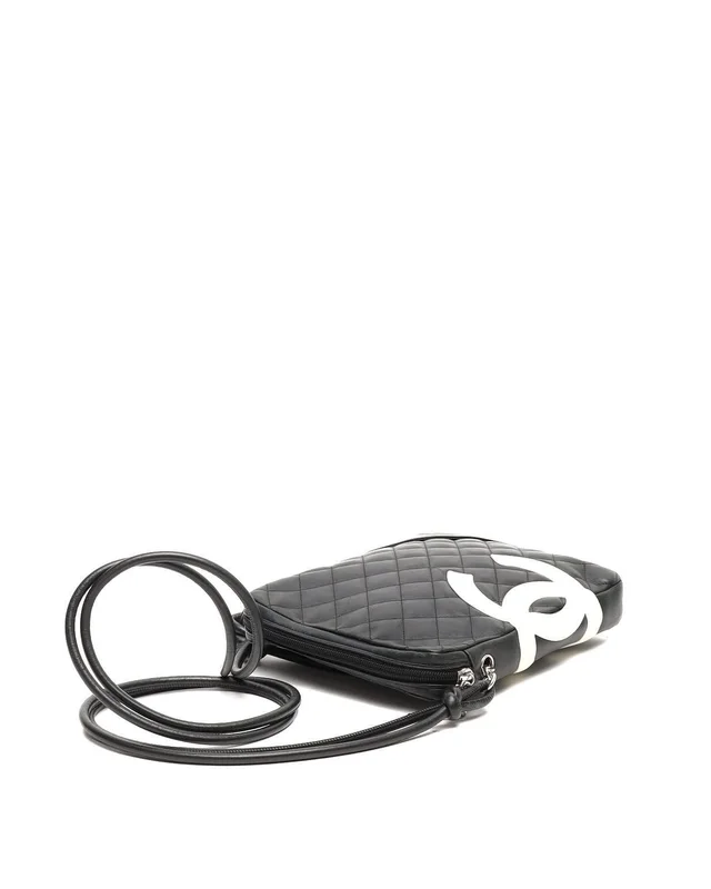 Chanel Cambon Ligne Crossbody Bag in Leather from A Retro Tale, photo 4 of 8
