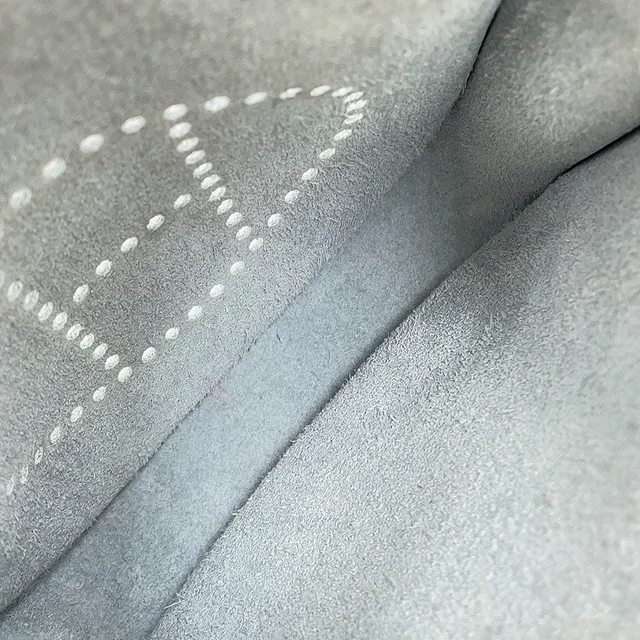 Hermès Evelyne Amazon Long Blue Pale/Etain Taurillon Clemence Size TPM in Taupe Clemence leather from GALLERY RARE, photo 11 of 18