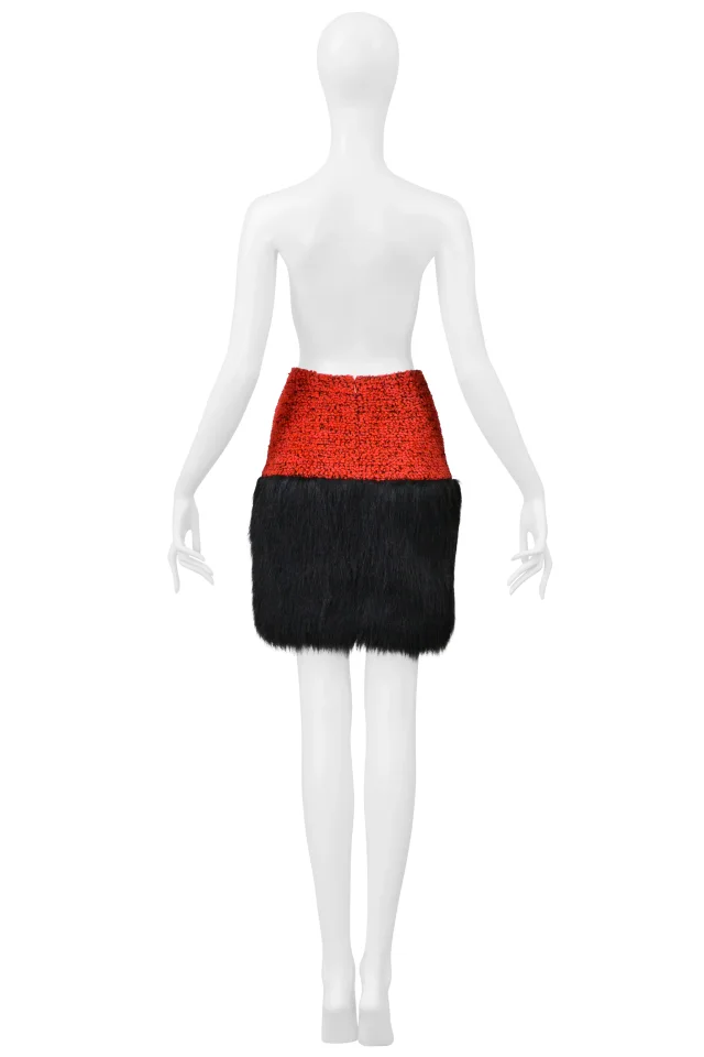 Chanel Red Velvet Tweed Skirt With Black Faux Fur 1994 in Black Tweed from Resurrection Vintage, photo 10 of 10