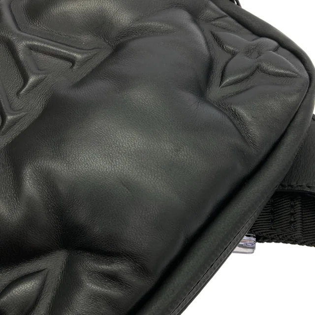 Louis Vuitton LOUIS VUITTON 2054 Asymmetrical Sling Bag M68773 Shoulder Bag in BLACK(ブラック) / BLACK(ブラック)金具 from KOMEHYO, photo 5 of 10