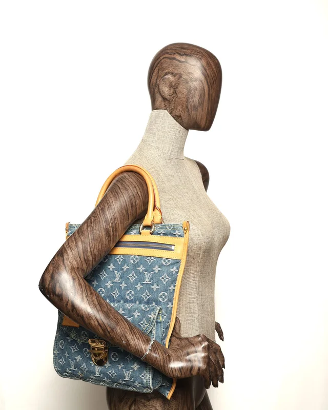 Louis Vuitton Monogram Denim Flat Shopper Bag in Denim from A Retro Tale, photo 12 of 12