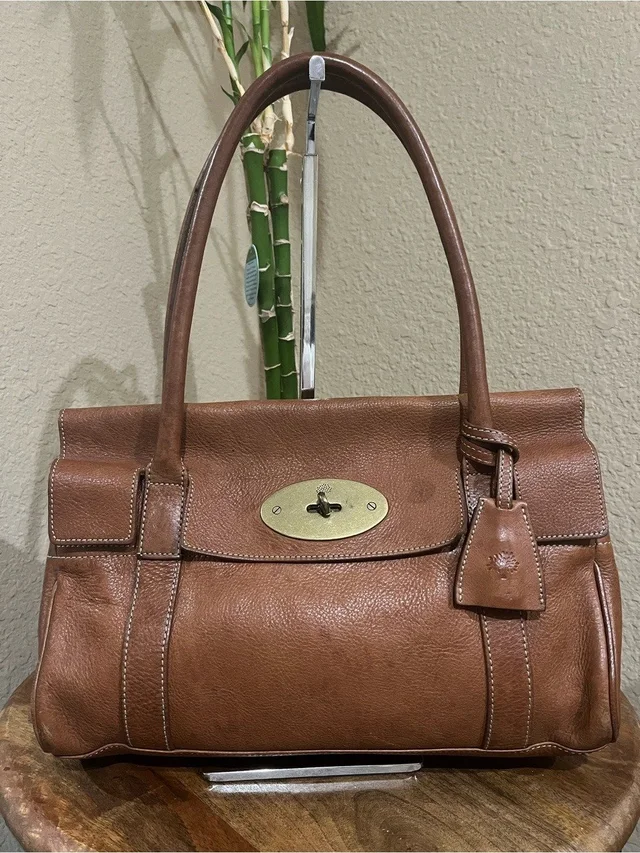Mulberry Oak Leather Ledbury in gold|red Leather from Poshmark, photo 1 of 1