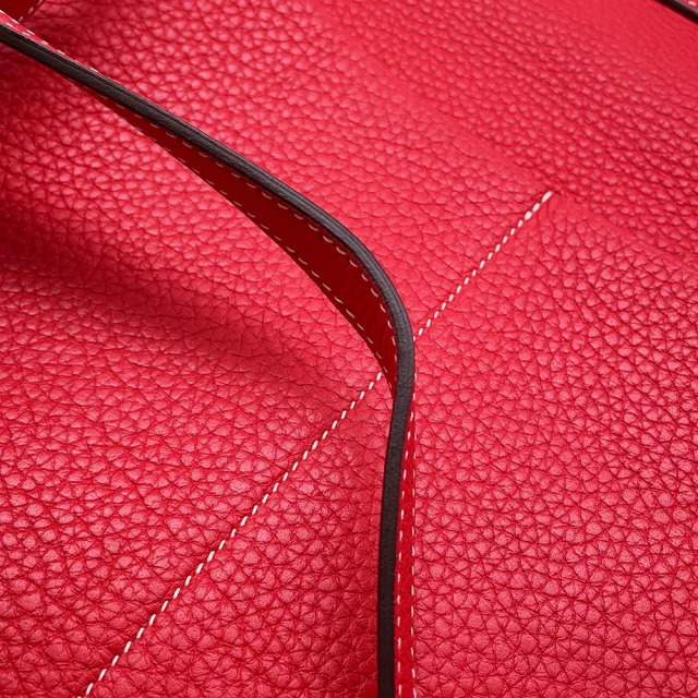 Hermès Halzan Rouge Casaque Taurillon Clemence Size 31 in Red Clemence leather from GALLERY RARE, photo 11 of 16