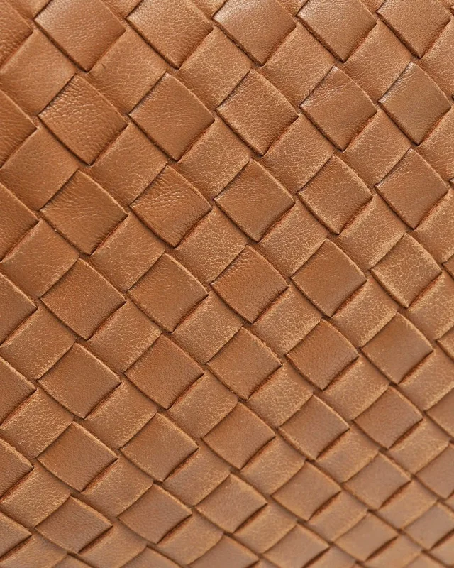 Bottega Veneta Medium Intrecciato Hobo Bag in Woven leather from A Retro Tale, photo 6 of 13