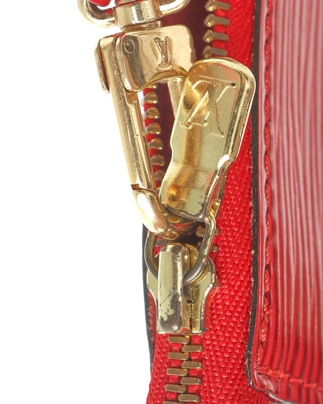 Louis Vuitton Epi Pochette Accessoires Bag in Leather from A Retro Tale, photo 6 of 9