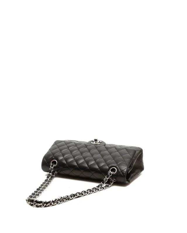 Chanel Classic Medium Double Flap Bag in Leather from A Retro Tale, photo 4 of 8