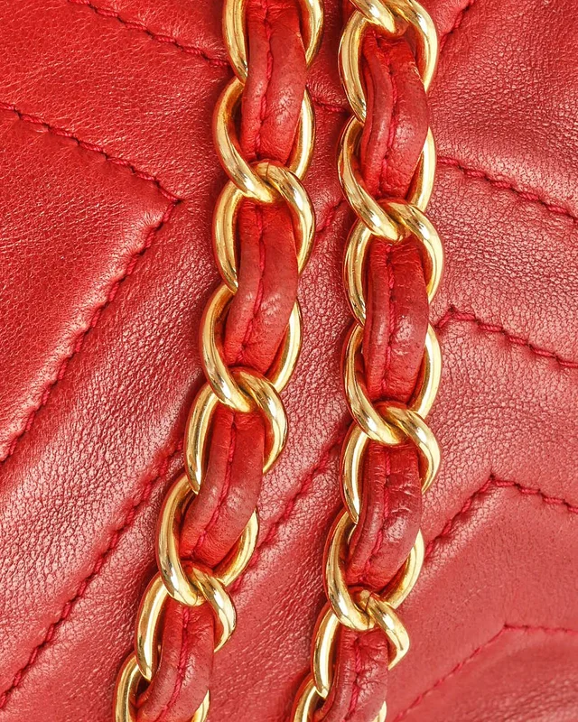 Chanel CC Camera Bag in Leather from A Retro Tale, photo 8 of 11