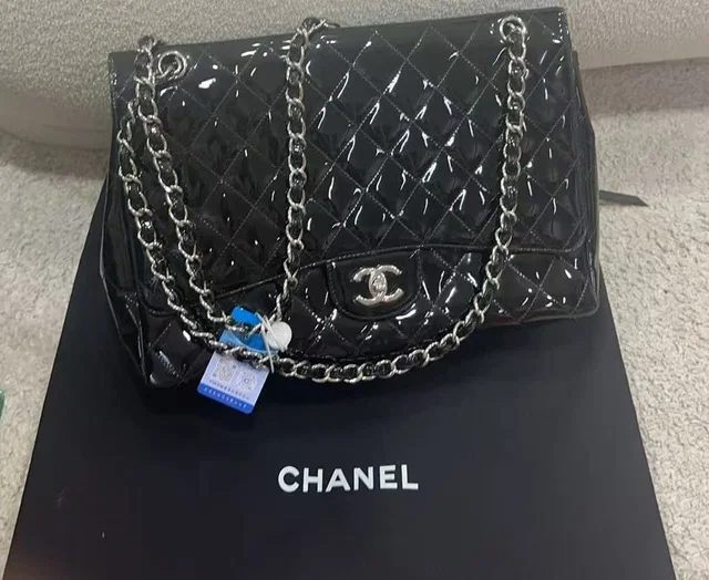 Chanel classic flap maxi patent Leather bag 33*23 in Patent leather from Luxury Promise