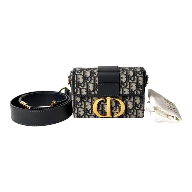 Dior 30 Montaigne Box 17.5cm Bag from Luxury Promise