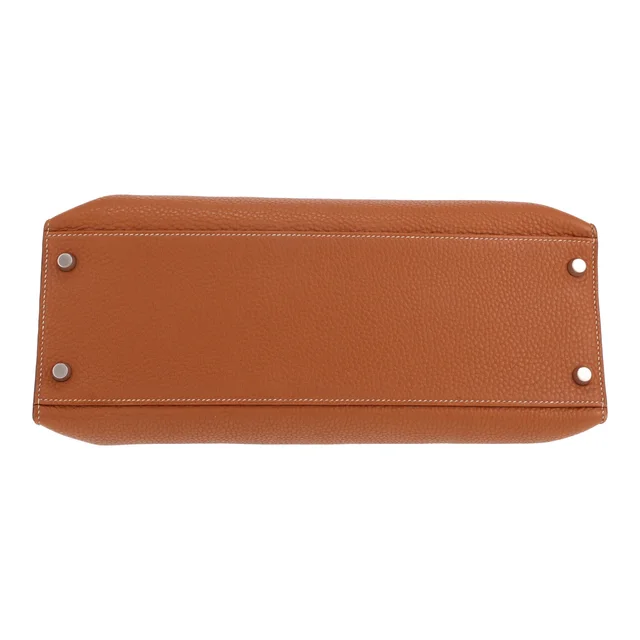 Hermès Kelly 32 cm handbag in Gold Togo leather from Collector Square, photo 3 of 6