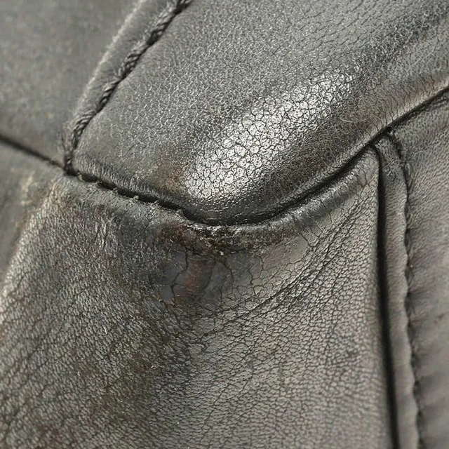 Chanel Chocolate Bar Tote Bag in Brown Leather from A Retro Tale, photo 7 of 11