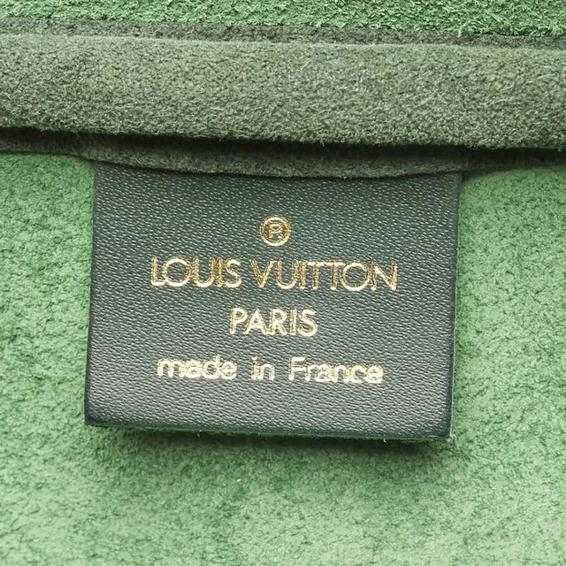Louis Vuitton Taiga Kendall GM Weekend Bag in Leather from A Retro Tale, photo 6 of 9
