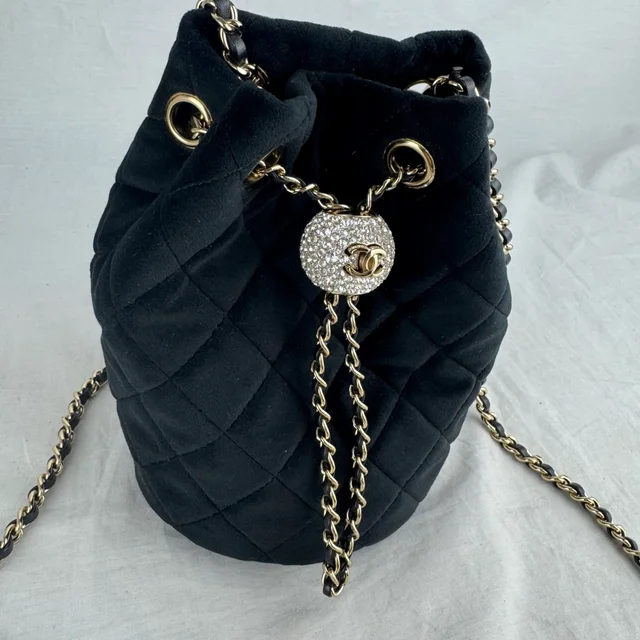 Chanel Pearl Crush Crystal Ball Mini Bucket Bag in embossed leather, Metal, Velvet from Reowned, photo 2 of 2