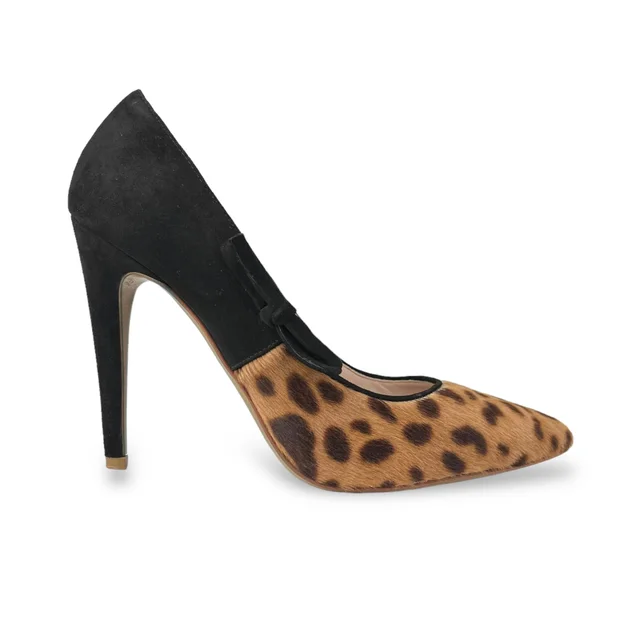 Miu Miu & Black Suede Leather Pointed Toe Pumps in Leopard Print Calf Hair from Designer Archives