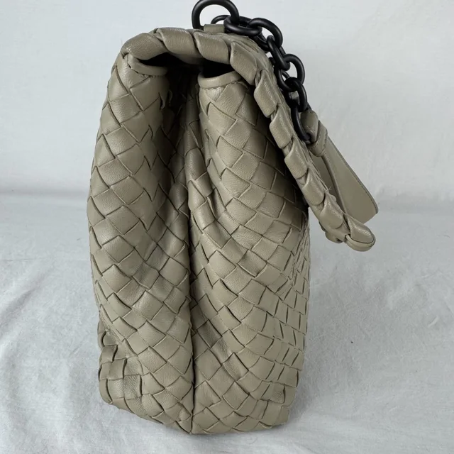 Bottega Veneta Intrecciato Olimpia Shoulder Bag in Intrecciato Nappa leather, Metal from Reowned, photo 4 of 12